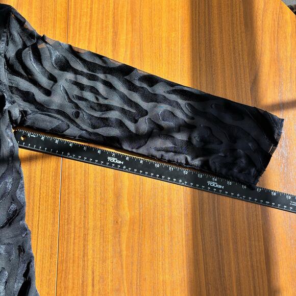Y2K Additions by Chico's Sheer Zebra Print Blouse Black Funky Chic Size 1 - Picture 7 of 12